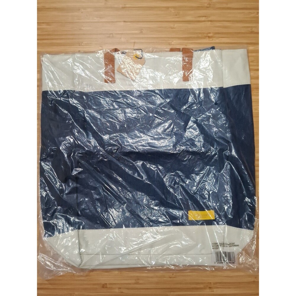 L'Occitane Limited Edition Summer 2017 Totebag Tote Bag NWT in plastic NEW